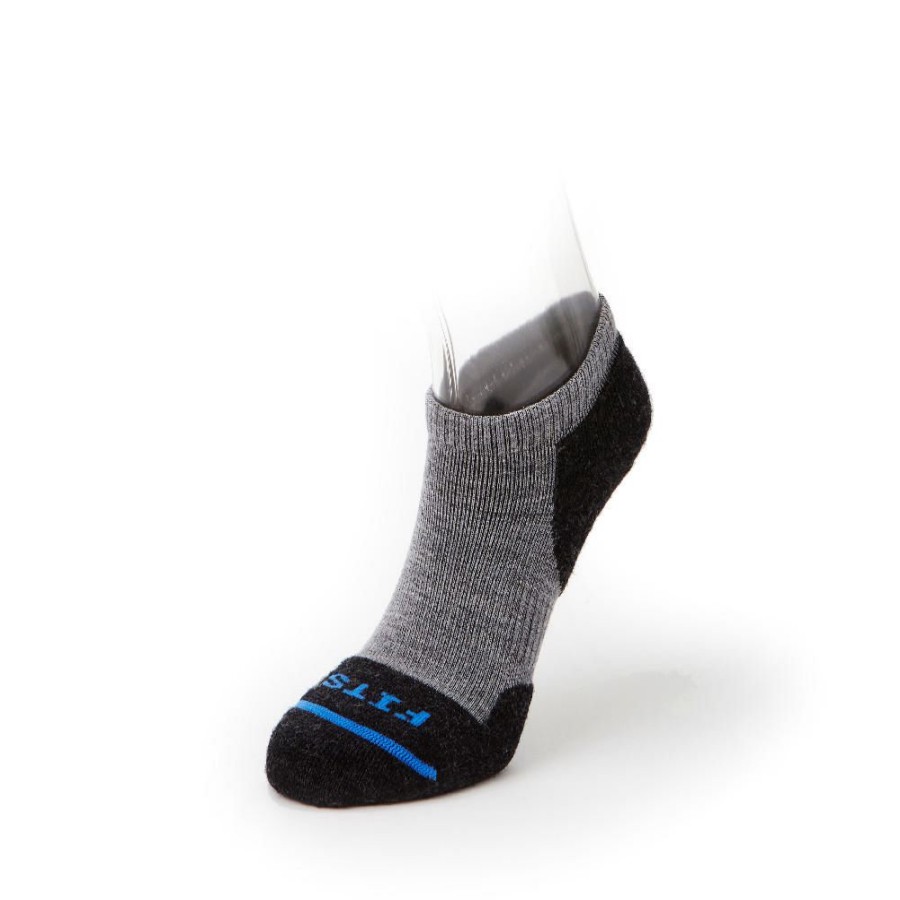 * Hot Sale Fits Socks Light Runner Low Socks